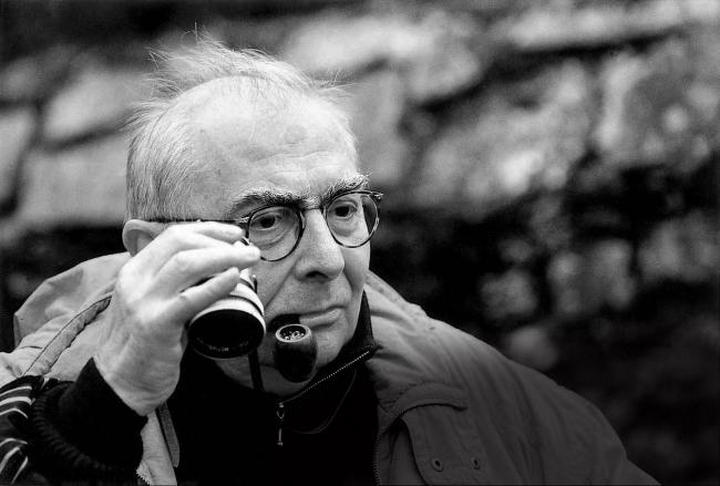 Claude Chabrol dirigiendo.